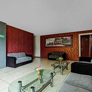 Capital O 90071 New Nirwana Batu Premier